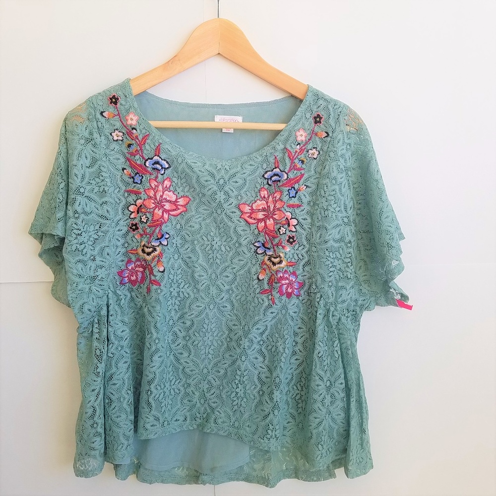 🌹Women's Embroidered Top